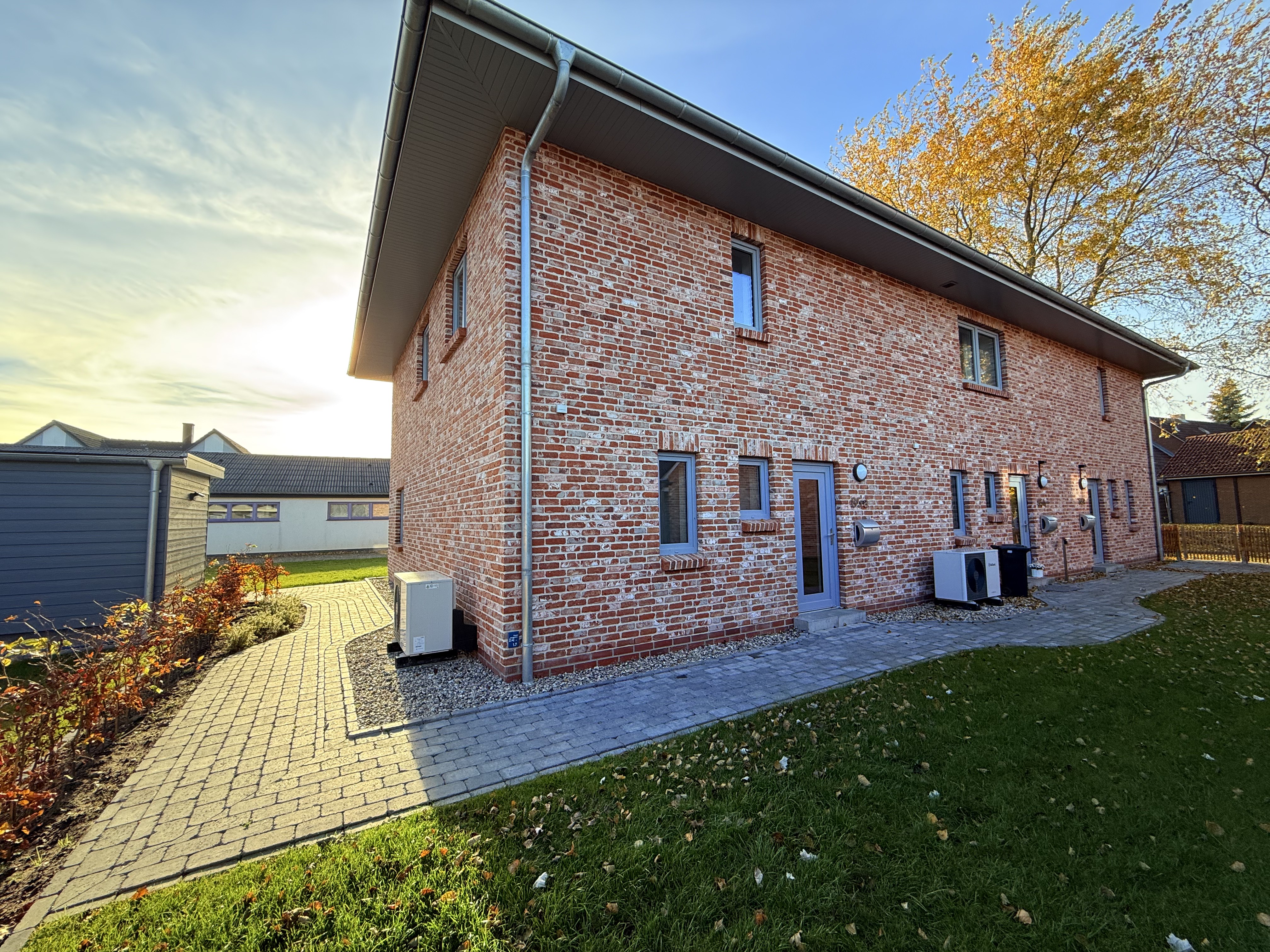 Neubau - Attraktives Reihenendhaus zentral in Niebüll